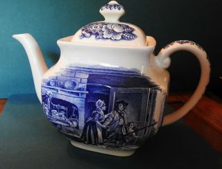 Vintage Liberty Blue Tea Pot W/lid Made In England Historic Scenes 7 " High