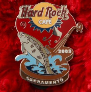 Hard Rock Cafe Pin Sacramento Fish Guitar Salmon Festival Upright Bass Guitar Le