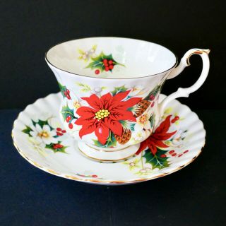 Royal Albert Poinsettia Tea Cup Saucer Christmas Red Floral Footed Gold Vintage 2