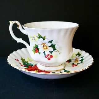 Royal Albert Poinsettia Tea Cup Saucer Christmas Red Floral Footed Gold Vintage 3