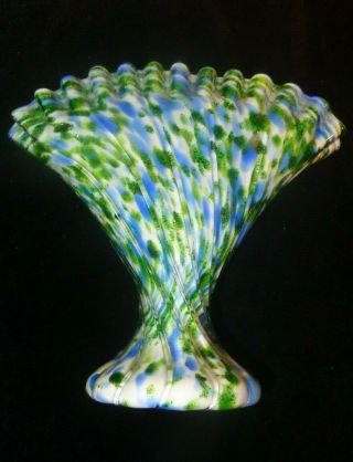 1965 Fenton Vasa Murrhina Aventurine Blue Green Mist 7 " Fan Vase