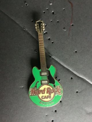 Hard Rock Cafe Boston Core Guitar Pin (b)