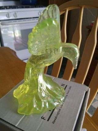 Fenton Glass Yellow Topaz Irredescent Hummingbird figurine 4