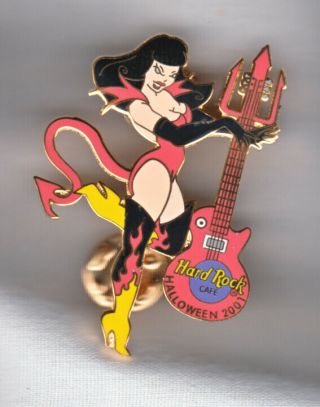 Hard Rock Cafe Pin: Online 2001 Halloween Girl & Guitar Le500