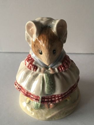 Beswick Beatrix Potter The Old Woman Who Lived In A Shoe Knitting Figurine Bp3a