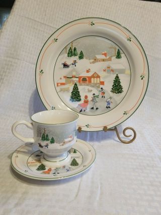 Set Of 4 Sango Silent Night Christmas Dinner Plates Footed Cups & Saucer