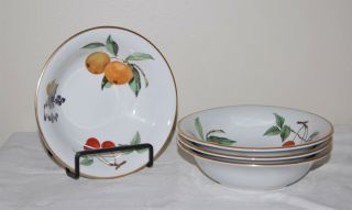 Set Of 4 Royal Worcester England Evesham Fine Porcelain 6.  5 " Gold Rim Bowls