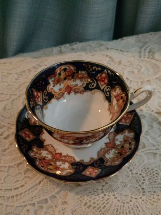 Vintage Royal Albert Heirloom England Bone China Tea Cup And Saucer