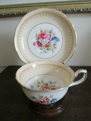 Hammersley & Co England Bone China Tea Cup And Saucer Gold Flowers Rose Creamy