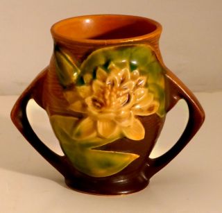 - 4 " White Water Lily Vase With Handles 71 - 4 - Vintage Roseville U.  S.  A.  Pottery
