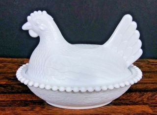 Vintage Indiana White Glass Hen On Nest Chicken Covered Candy Dish Beaded Edge