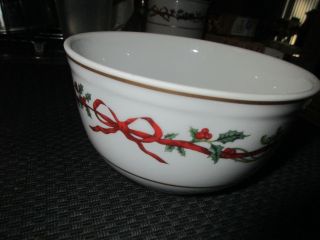 Royal Worcester Holly Ribbons Oven To Table Pudding Bowl 5 3/4 " England