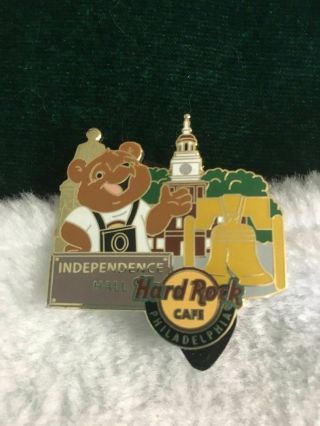 Hard Rock Cafe Pin Philadelphia National Park Bear Independence Hall Libertybell