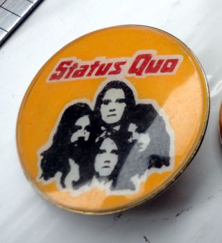 Status Quo Vintage Prismatic Crystal Pin Badge Heavy Rock