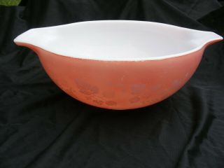 One Vintage Pink Pyrex Gooseberry Cinderella 4 Quart Mixing Bowl 444