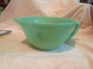 FIRE KING JADITE HANDLED BATTER BOWL WITH POURING LIP OVEN WARE MADE U S A 2