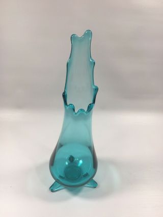 L.  E.  Smith Art Glass Aqua Turquoise Clear Blue Stretch Swung Vase 3 - Toed 10”