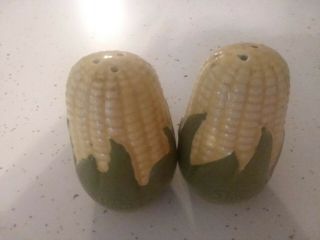 Vintage Shawnee King Corn Cookie Jar Canister 66 With Salt and Pepper Shakers 3