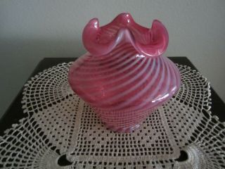Vtg.  Fenton Cranberry Opalescent Swirl Vase With Ruffled Top,  5 " Tall