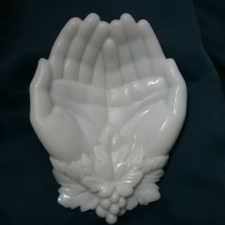 Vintage Westmoreland White Milk Glass Hand - Shaped Dish With Grape Leaves 1950 