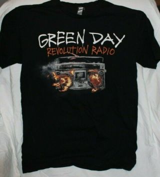 Green Day Revolution Radio Album Concert Tour 2017 Shirt Burning Size Medium