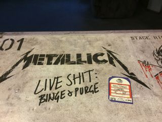 Metallica Live Sh t Binge & Purge Box - Set: 3 - VHS,  3 - CD,  Book,  and Stencil 2