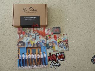 Stray Kids Official Hi - Stay Tour Final In Seoul Postcard,  Badge And Sticker Set