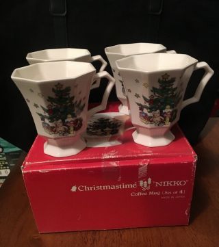 Boxed Set Of 4 Nikko Christmastime Coffee Tea Mugs Cups Pedestal Christmas Time
