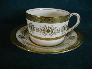 Coalport Lady Anne Gold Cup And Saucer Set (s)