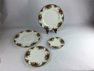 4 Royal Albert Old Country Roses 2 Dinner,  1 Salad,  1 Bread & Butter Plates