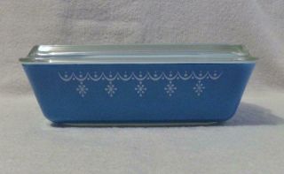 Vintage Pyrex 503 1 1/2 Quart Blue Snowflake Garland Refrigerator Dish W//lid