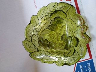 Indiana Glass,  Bowl/dish,  Green,  Berries And Leaves Pattern