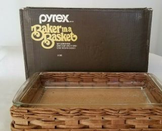 Vintage Pyrex Glass Baker In A Basket 3 Quart Casserole Dish Pan 2330