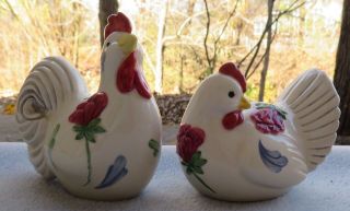 Lenox Poppies On Blue Barnyard Chicken Shaped Salt And Pepper Shakers Set