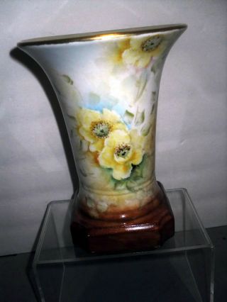Vtg Porcelain Art Pottery Floral Trumpet Flower Vase Signed A.  R.  Paisley 