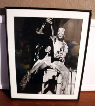 Jimi Hendrix - - 16 X 20 Framed Black & White Photo