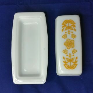 Vintage Pyrex Corelle Butterfly Gold Butter Dish White Opal Patterned Lid MCM 5