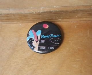 True Vintage David Bowie Button Pin Back Let 