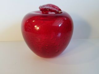 Gorgeous Red Hand Blown Art Glass Apple With Tiny Bubbles Paperweight