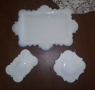Vintage Milk Glass Dresser Set W/ 2 Covered Boxes And A Tray