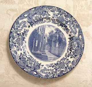 Wedgwood Blue/white Plate Mit 1930 Dormitories In Rear Of President 