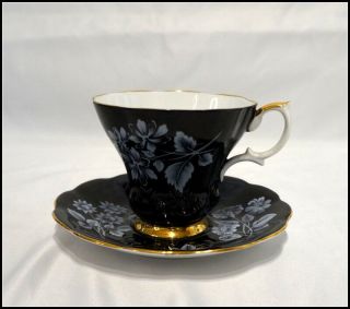 Royal Albert Black Tea Cup And Saucer Bone China Floral Design Gold Trim 103
