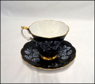 Royal Albert Black Tea Cup and Saucer Bone China Floral Design Gold Trim 103 3