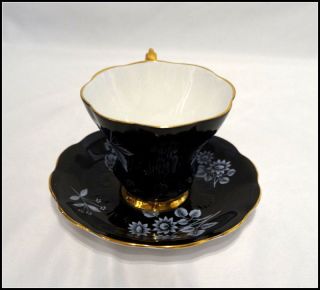 Royal Albert Black Tea Cup and Saucer Bone China Floral Design Gold Trim 103 4