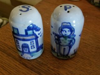 Ma M A Hadley Pottery Country Scene Salt And Pepper Shakers Set Pair