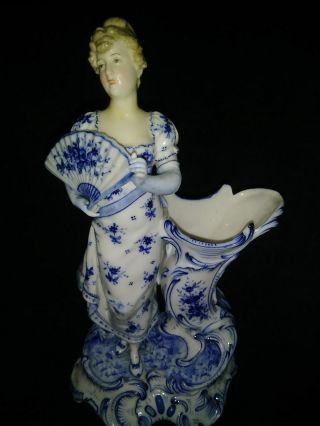 Delft Style Woman With Fan Figural Vase