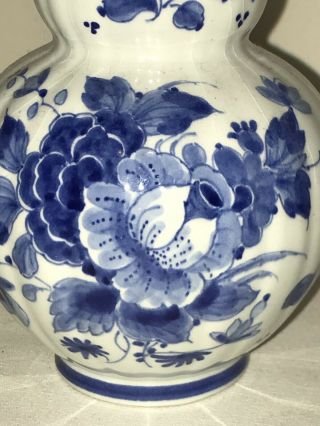Royal Delft de Porceleyne Fles 1951 Vase hand painted blue floral decor HUR 6
