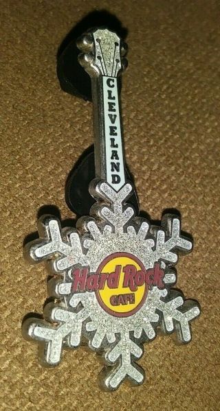 Hard Rock Cafe Hrc Cleveland Frosty Snow Flake Guitar Collectible Pin /le