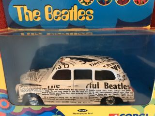 The Beatles Corgi Newspaper Taxi Model 58007 Boxed 2