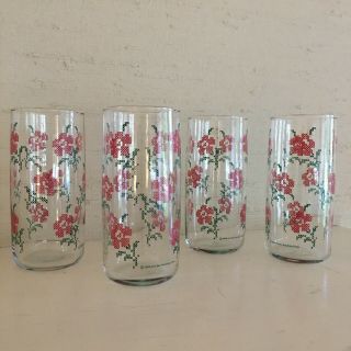Set Of 4 Vintage 1988 Anchor Hocking 12 Ounce Tumblers Pink Cross Stitch Flowers